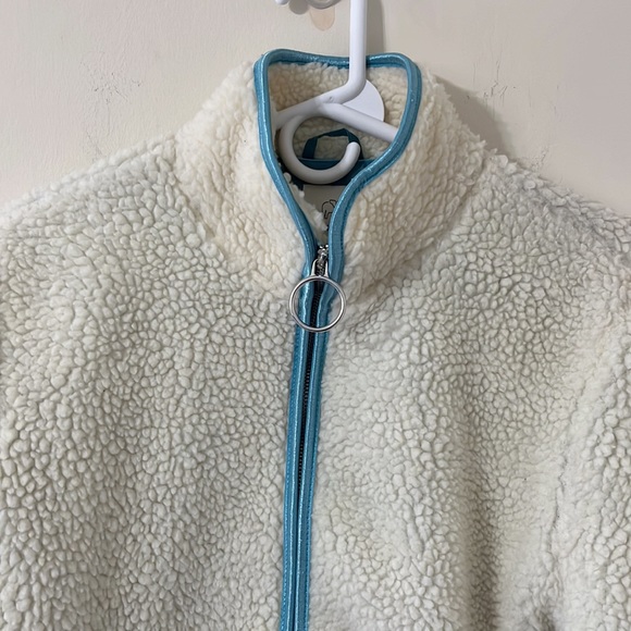 NWOT Ivory Ella Chloe White Sherpa Blue Satin Lined Full Zip Jacket Size Small - Picture 3 of 12